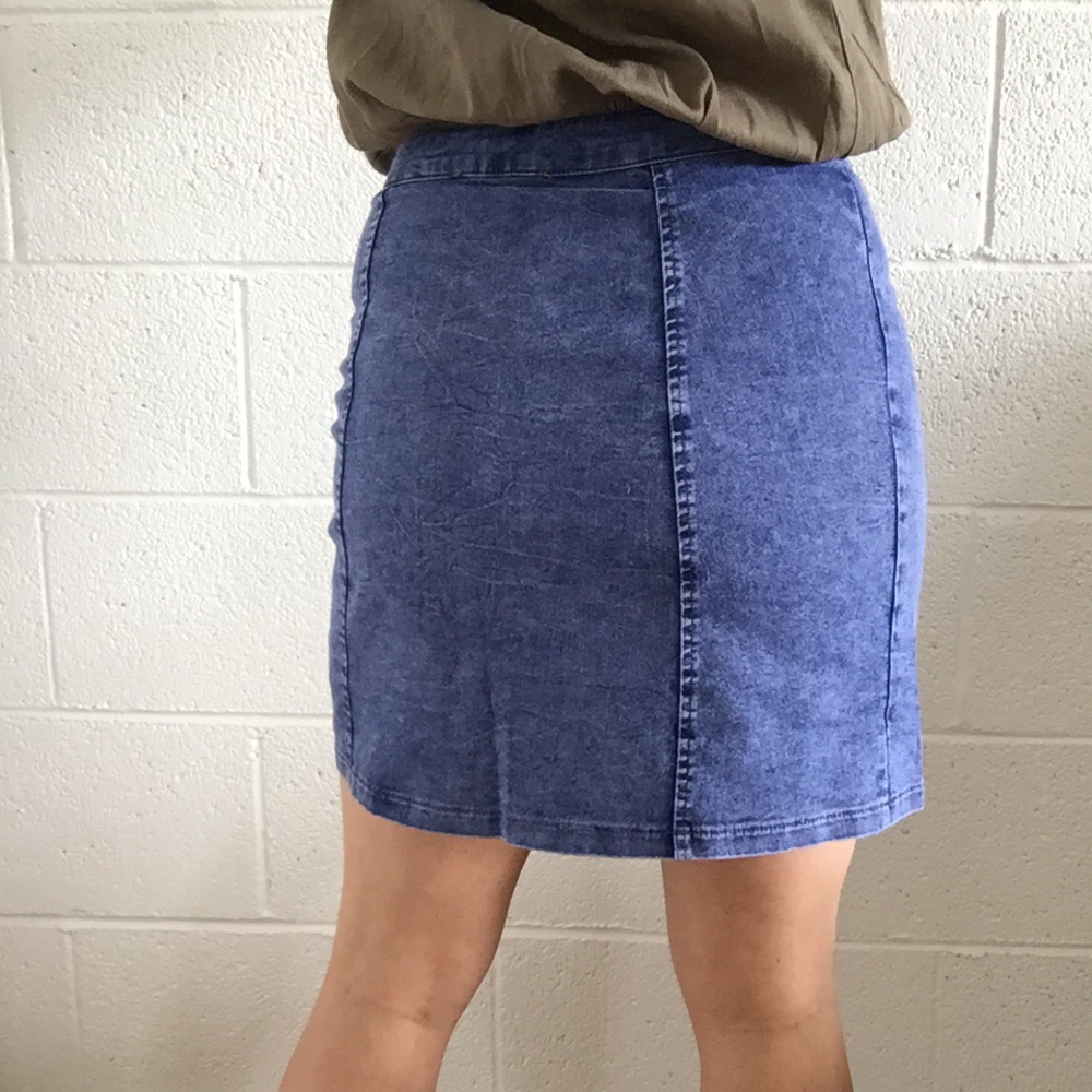 Blue Button Down skirt - Picture 5 of 5